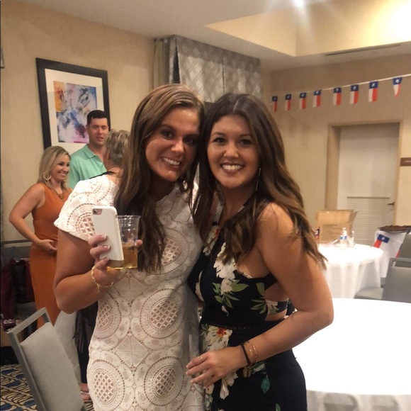 Meet your Posher, Amanda - Picture 1 of 1